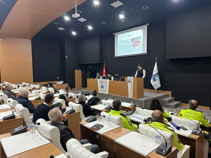 Çanakkale’de Şehirlerarası Otobüslerde Yolcuların Emniyet Kemeri Kullanımı Toplantısı yapıldı
