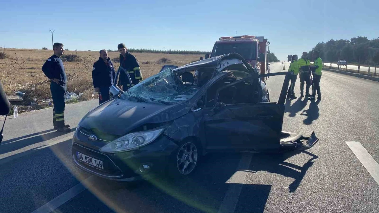 Çanakkale’de trafik kazasında hayatını kaybeden kadın toprağa verildi
