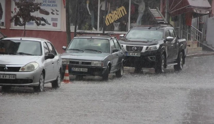 Çankırı’da dolu yağışı etkili oldu