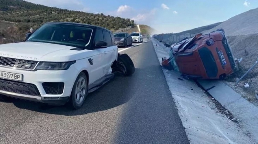 Ukrayna'daki savaştan kaçan futbolcu Manisa'da kaza yaptı