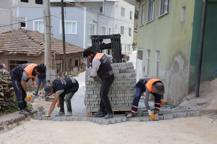 Gemlik’te hizmetler dört koldan sürüyor