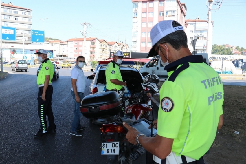 Gürültü yapan motosiklet ve araçlara ceza yağdı