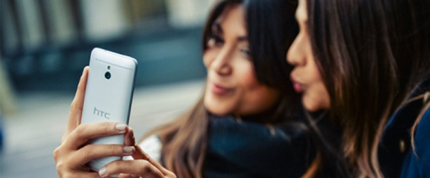 Cep telefonu çalan hırsızı selfie ele verdi