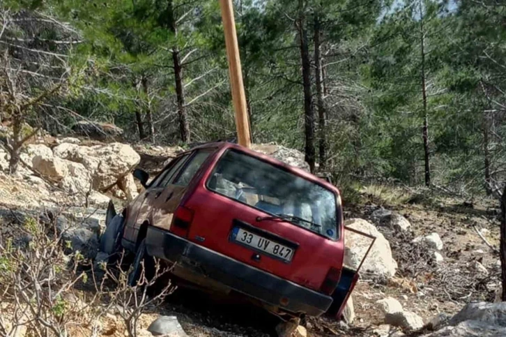 Cenazeye giderken kaza geçirip öldü