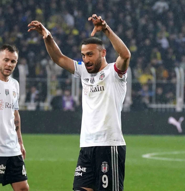 Cenk Tosun, Fenerbahçe’ye ilk gollerini attı
