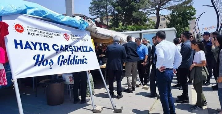 Çermik’te Kur-an kursu öğrencileri yararına ‘hayır çarşısı’ açıldı
