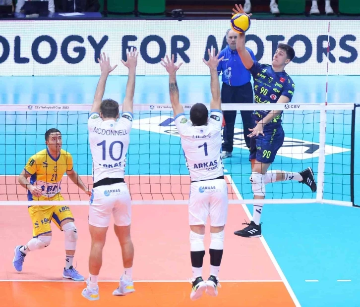 CEV Cup: Valsa Group Modena: 3 - Arkas Spor: 0
