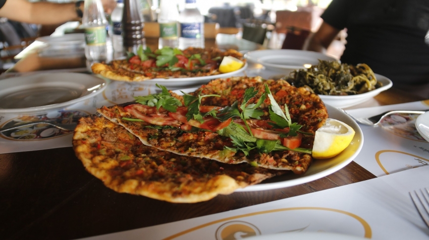 Kaz etinden lahmacuna büyük ilgi