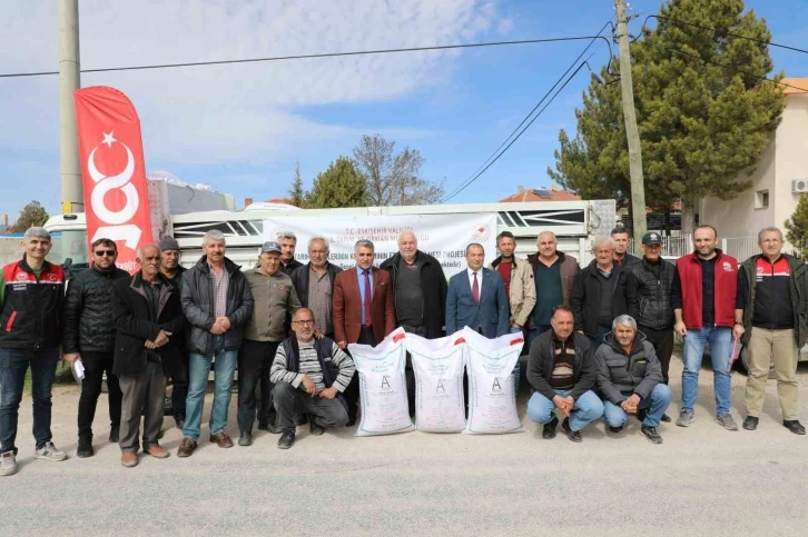 Çiftçilere kuraklığa dayanıklı, yerli Azkan nohut tohumu desteği
