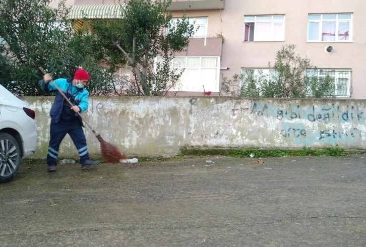 Çınarlı’da temizlik mesaisi
