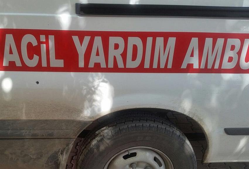 Ambulansa ateş açtılar