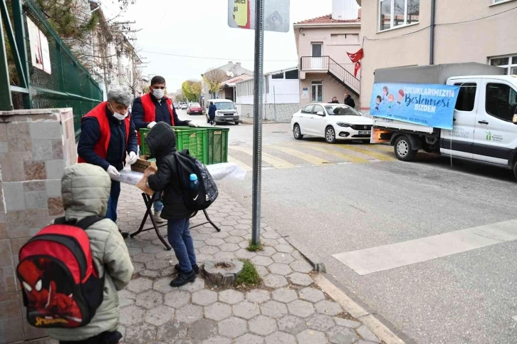 Çocukların beslenmesi Tepebaşı’ndan
