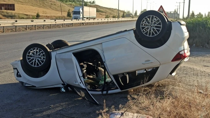 Çorum’da otomobil takla attı: 3 yaralı