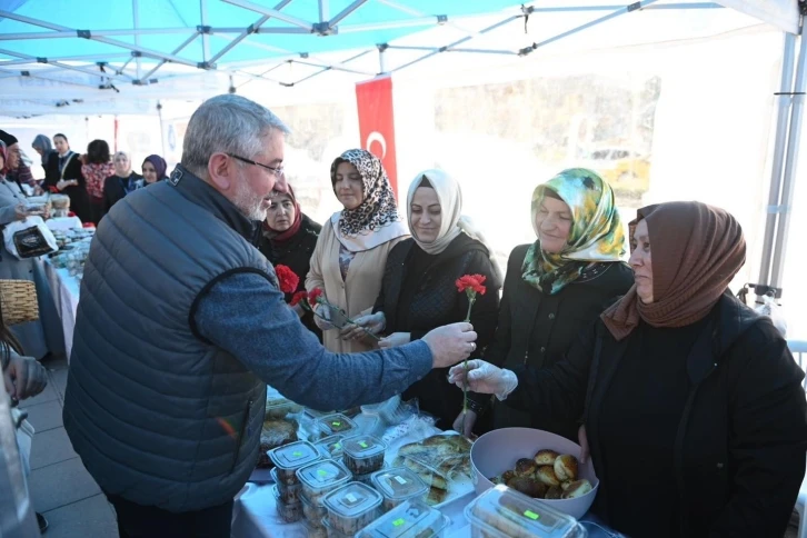 Çorumlu kadınlar depremzedeler için tek yürek oldu
