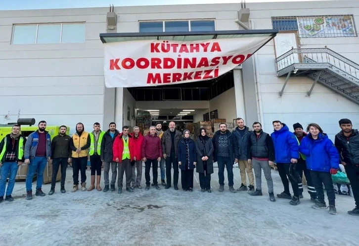 Cumhurbaşkanı Başdanışmanı Orhan ve Genel Başkan Yardımcısı Usta Kütahya Koordinasyon Merkezi’nde
