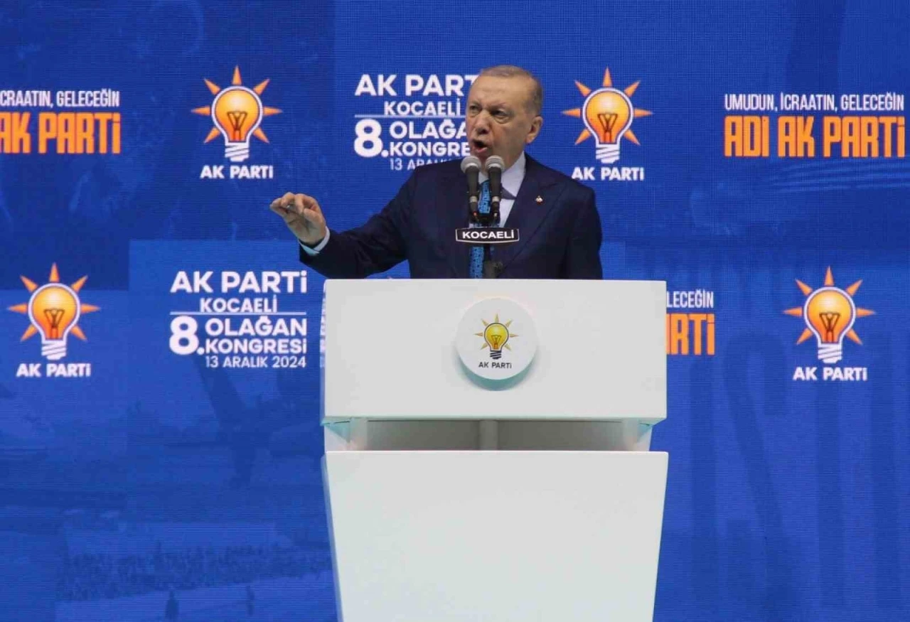 Cumhurbaşkanı Erdoğan: &quot;Hak ve halk hesaba çekmeden biz kendimizi hesaba çekeceğiz&quot;
