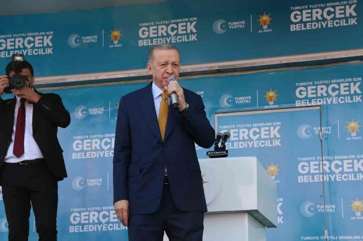 Cumhurbaşkanı Erdoğan: "Milletimizi kirli ittifakların karanlık hesaplarına bırakmayacağız"
