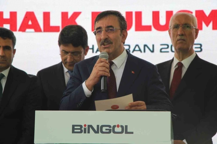 Cumhurbaşkanı Yardımcısı Yılmaz: “İnsanların başörtüsü ile uğraşan zihniyeti gündemimizden kaldırdık”
