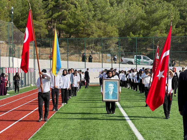 Cumhuriyet Bayramı Hanönü’nde törenle kutlandı
