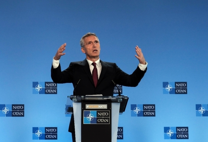 Stoltenberg’in görev süresi uzatıldı