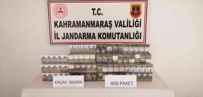 Otobüste 400 paket sahte bandrollü sigara ele geçirildi