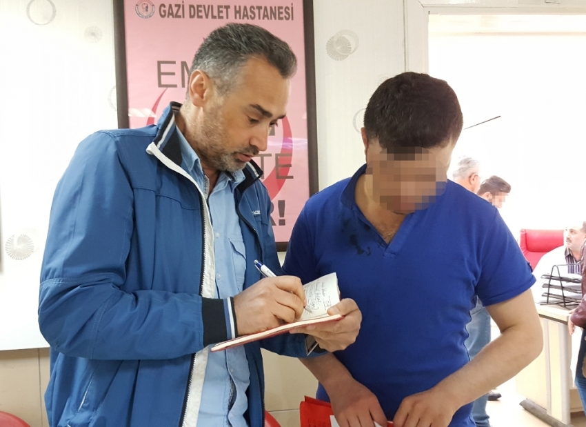 Kıskançlık yüzünden kocasını bıçakladı