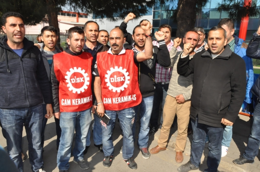 Mesai arkadaşları için greve giden 130 işçi kovuldu