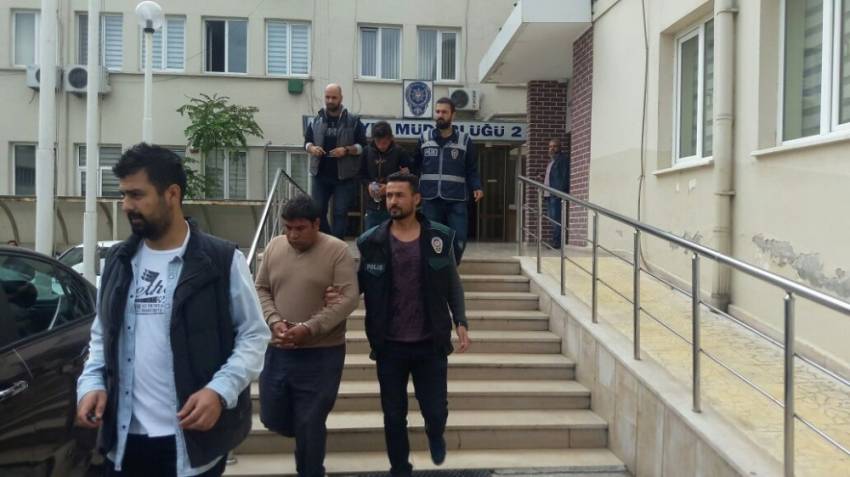 Bursa'da araçta 15 kilo 300 gram esrar bulundu: 2 gözaltı !