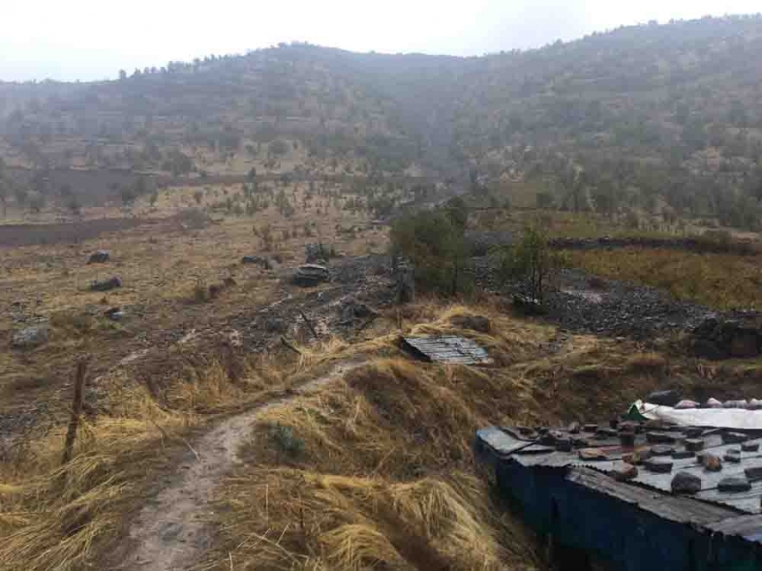 Aşırı yağış toprak kaymasına neden oldu