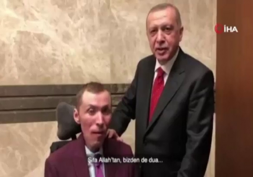 Cumhurbaşkanı Erdoğan, DMD hastası gençle görüştü