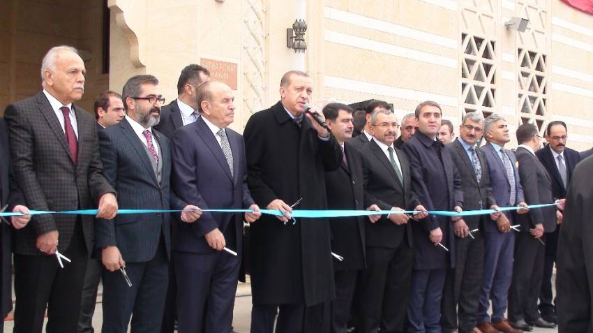 Erdoğan Sancaktepe’de cami açılışı gerçekleştirdi