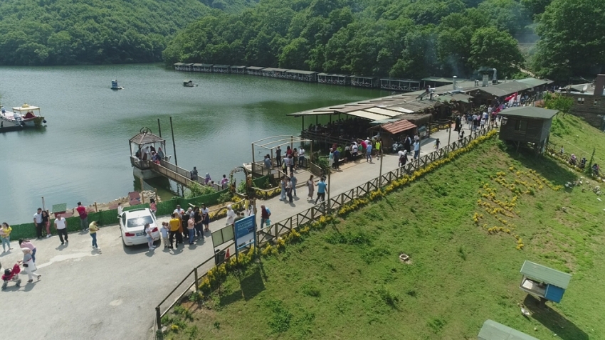 Saklıgöl, bayram tatilinde doldu taştı