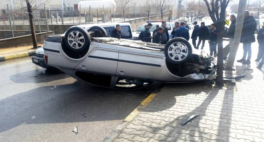 Takla atan araçtan burnu bile kanamadan çıktı