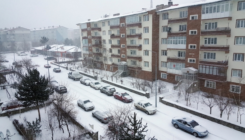 Doğu Anadolu’da kar yağışı etkili oluyor