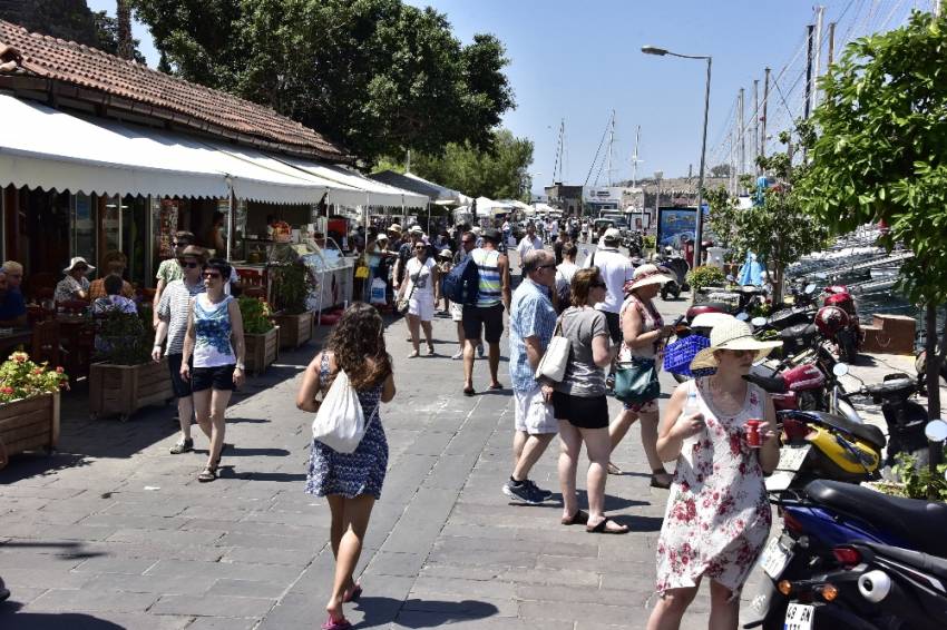 Bodrum bayramda 1 milyon kişiyi ağırlayacak