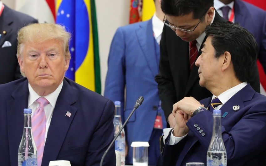 Trump ve Abe G20’de bir araya geldi