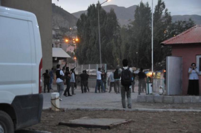 Hakkari'den kara haber: 2 şehit