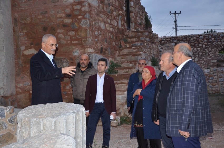 Danıştay Cumhuriyet Başsavcısı Yılmaz, İznik'e hayran kaldı 