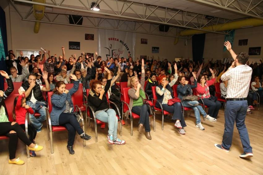 Nilüfer Halk Dansları Topluluğu, yeni sezona merhaba dedi