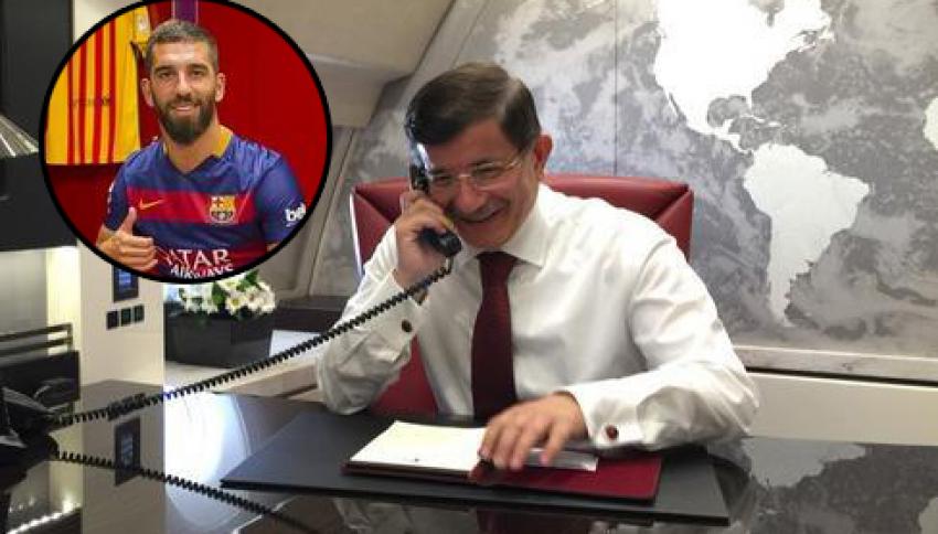 Davutoğlu'ndan, Arda Turan'a tebrik