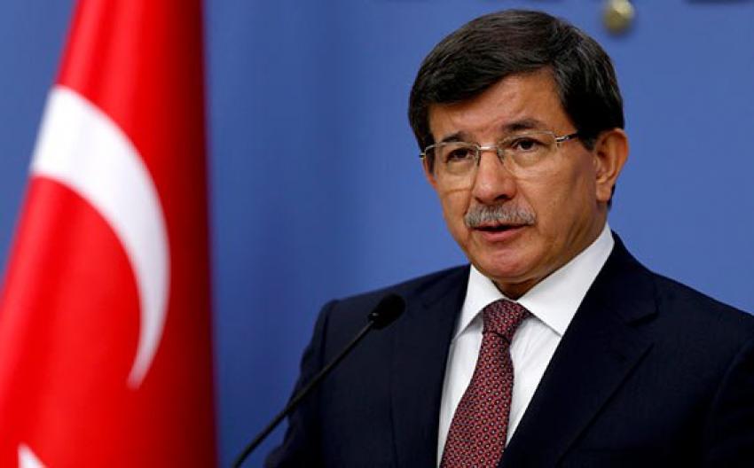 Davutoğlu'na ilk tebrik o isimden geldi