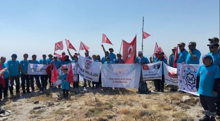 Dağcılar Sivas Kongresi anısına Yıldız Dağı’na tırmandı
