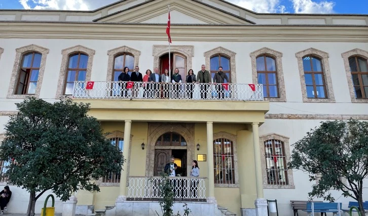 Darüşşafaka, Bursa Erkek Lisesi’nde tarihi yeniden yaşattı