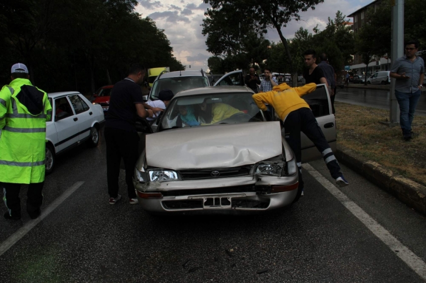 Zincirleme trafik kazası