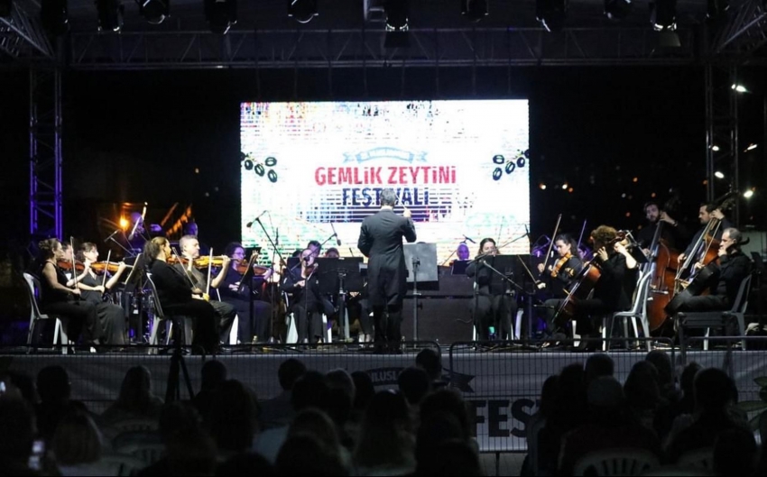 Uluslararası Gemlik Zeytini Festivali bütün coşkusu ile başladı