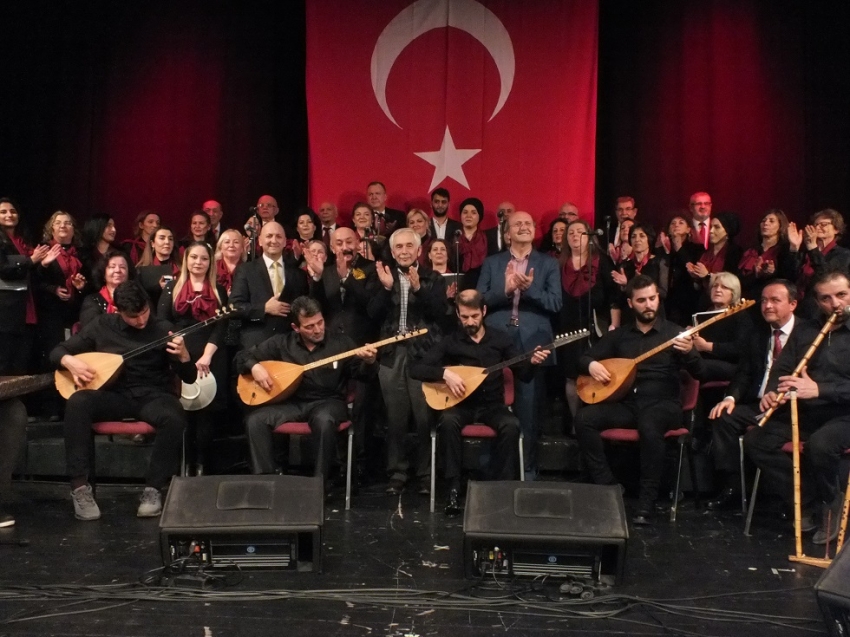 Bursa'da türkü dolu gece