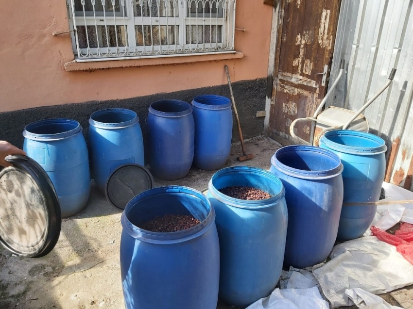 Bin 460 litre sahte içki ele geçirildi