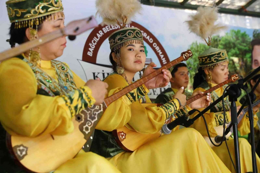 Kazak Türkleri’nin Türkiye’ye gelişinin 70’inci yılı kutlandı