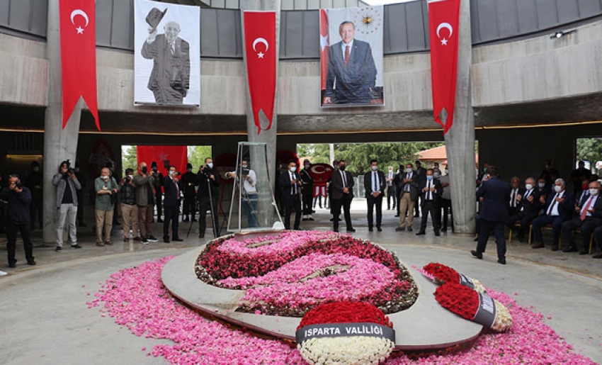 Dokuzuncu Cumhurbaşkanı Demirel, ölümünün 6'ncı yılında anıldı 