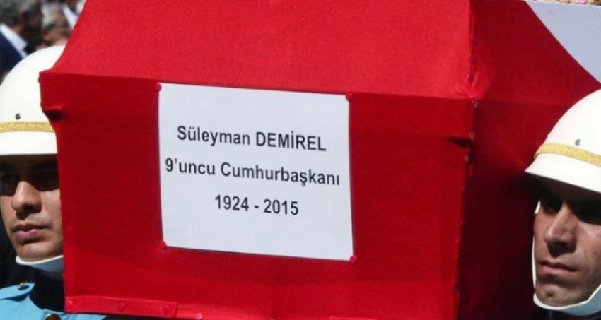 Demirel'in cenazesi memleketinde